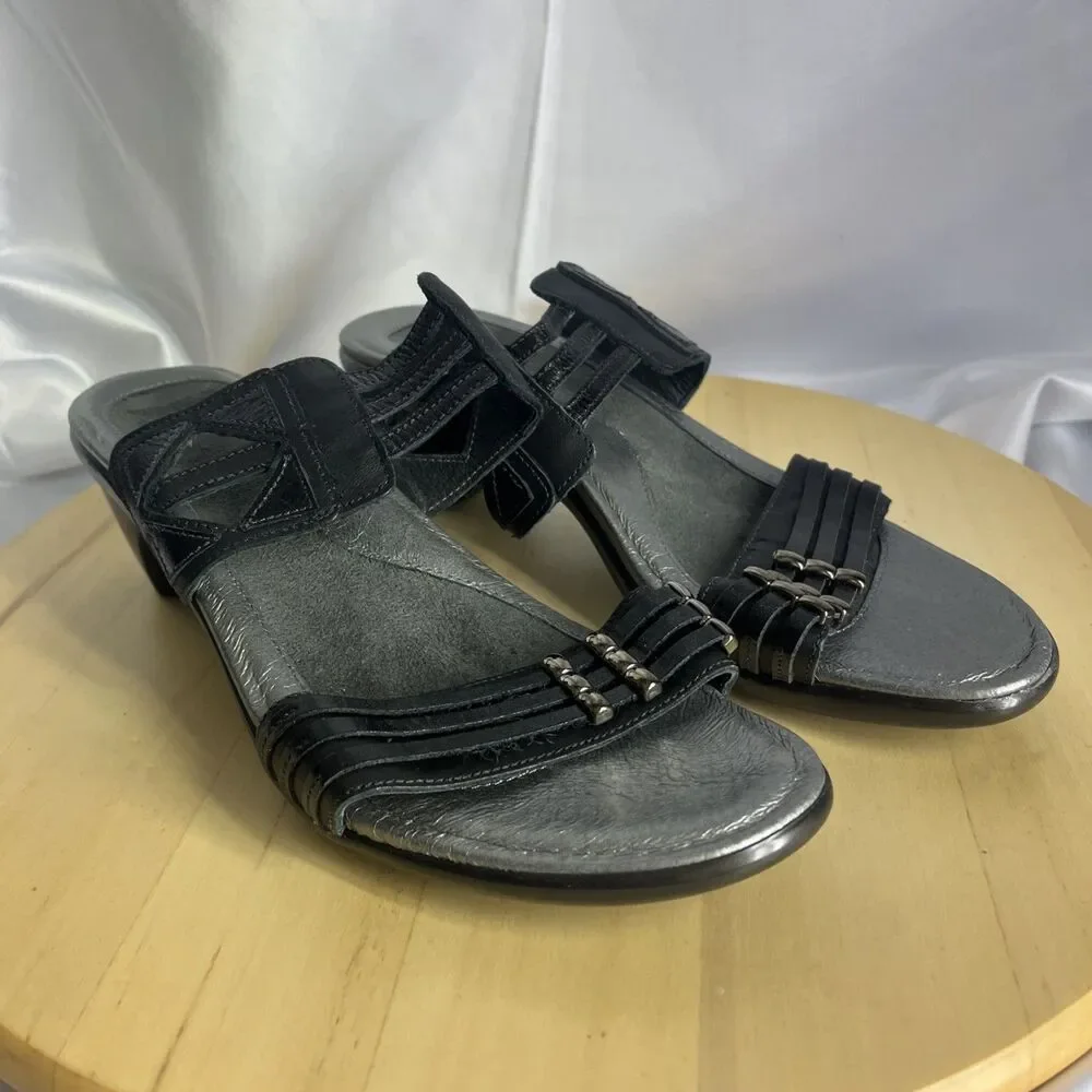 Naot Shoes  Womens Eur 40 US 9 Afrodita Sandals silver Gray Leather Low Heels